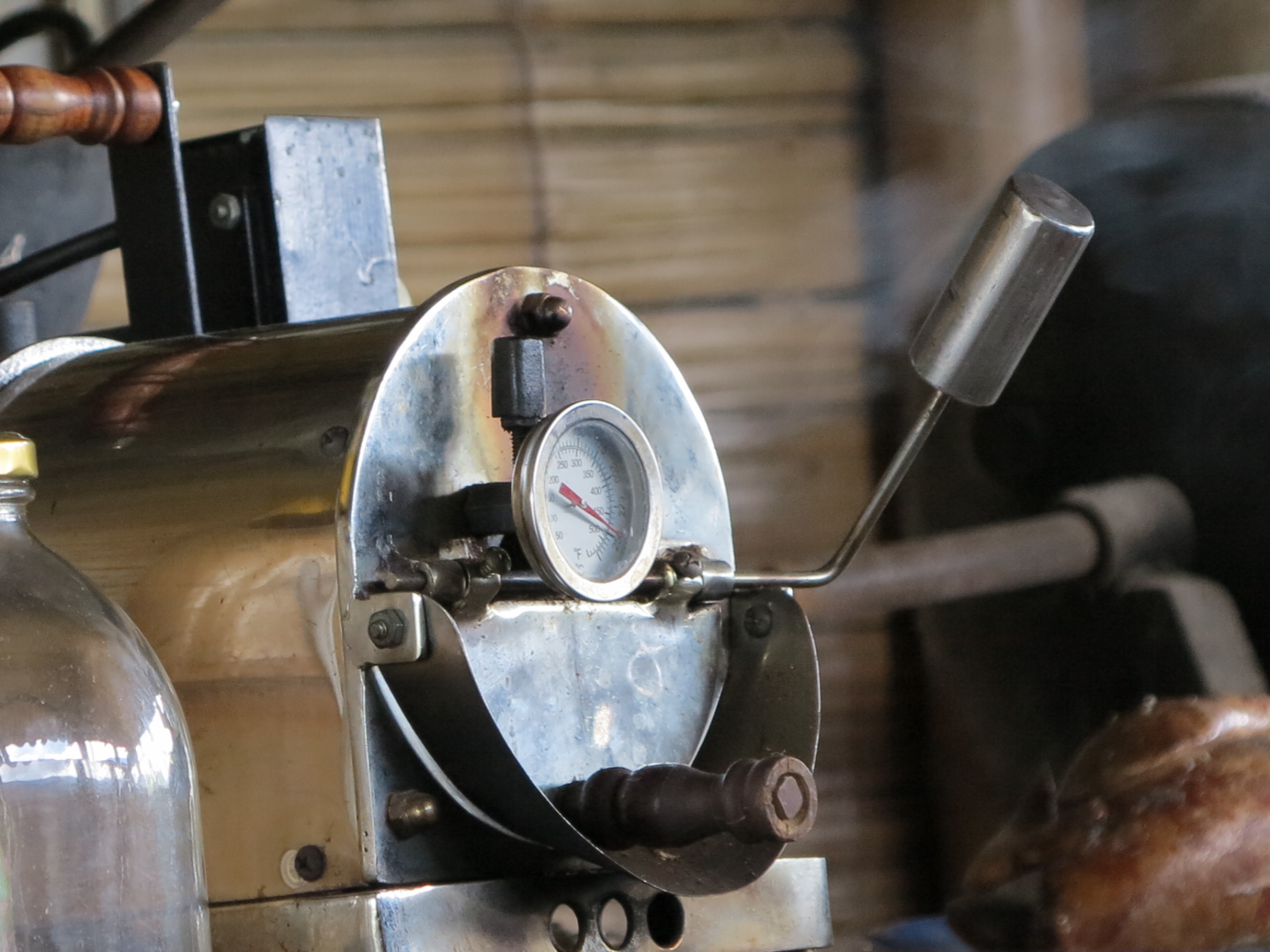 Café Barista Serving premium quality coffee in Curacao